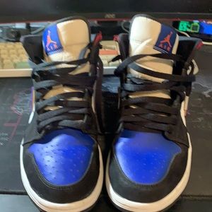 Jordan 1 mid Lakers 3